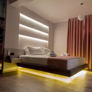 3* Otel Pandora
